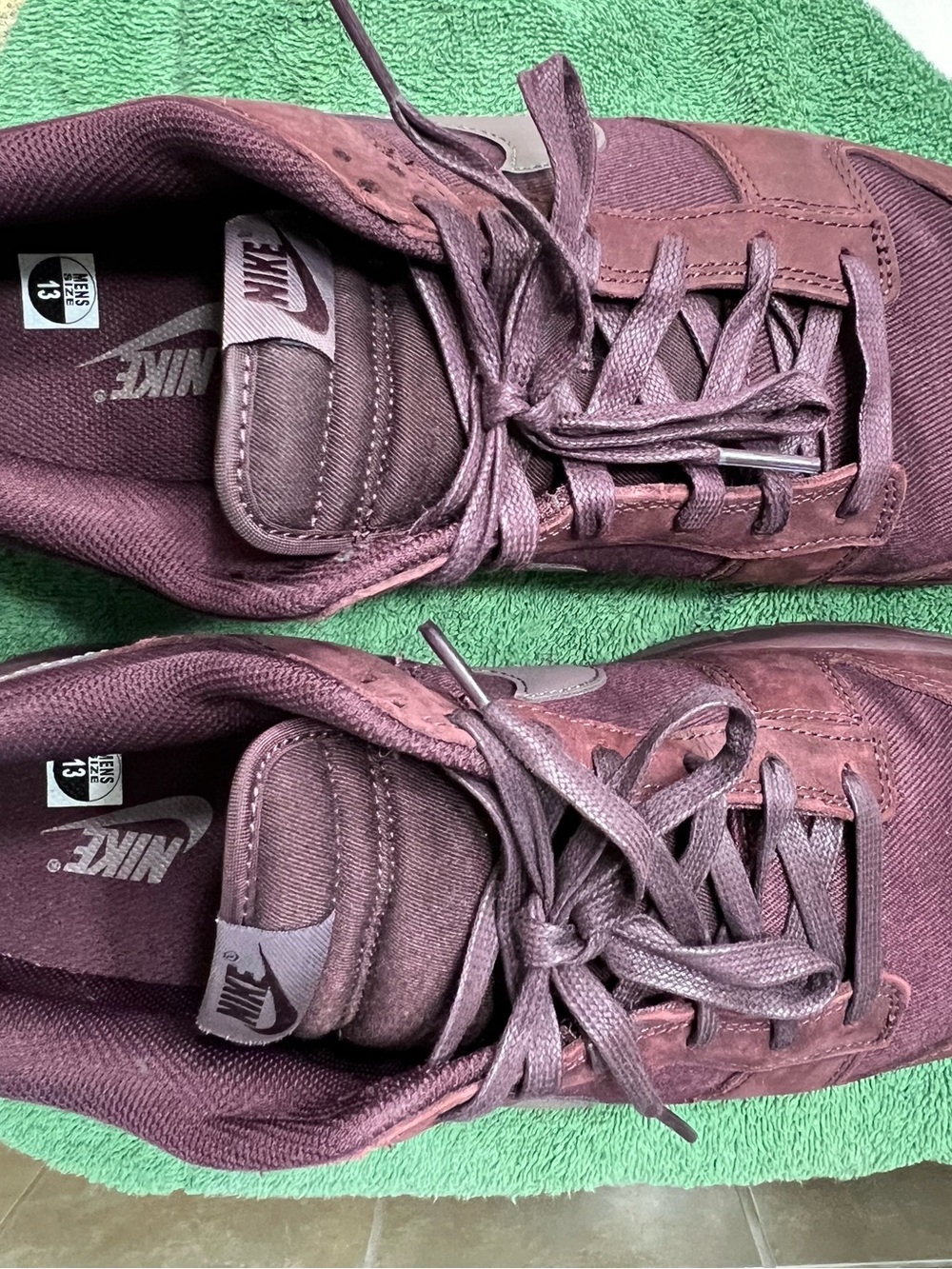 Nike Men’s Burgundy crush Low-Top Sneakers no box